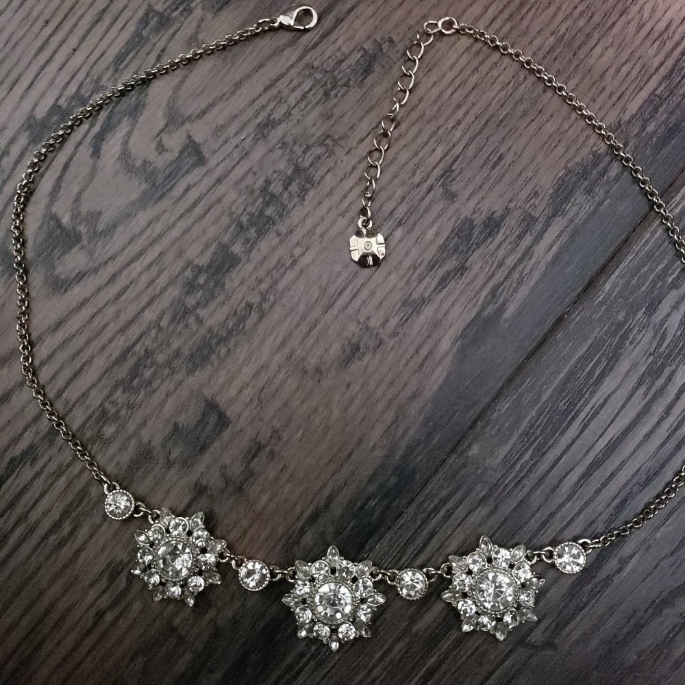 Snowflake inspired necklace